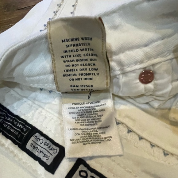 White Miss Me Denim Signature Cuffed Capri Jeans in Size 26 - Picture 6 of 9